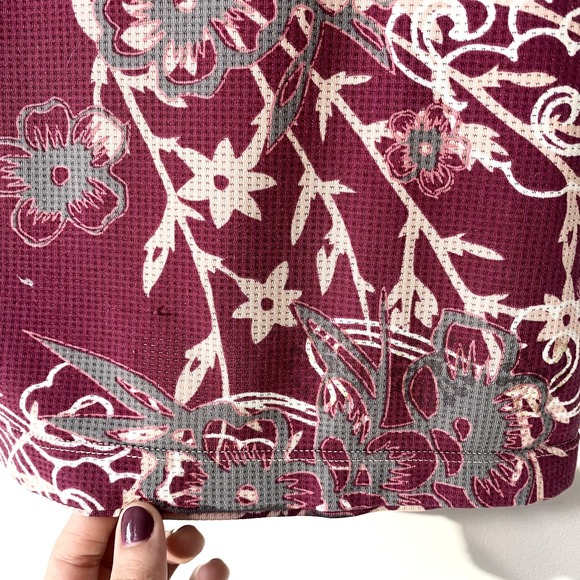 Burgundy Floral short Sleeve Light Breathable Top - Picture 8 of 8